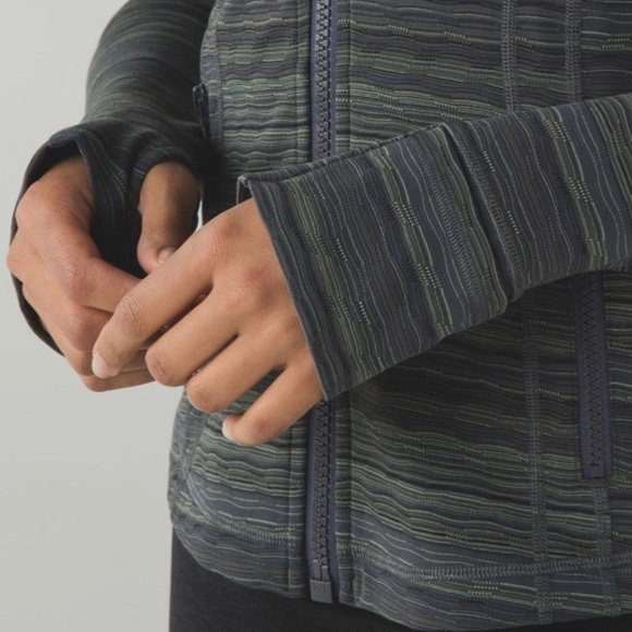 Lululemon Define Jacket size 6 - Picture 7 of 9